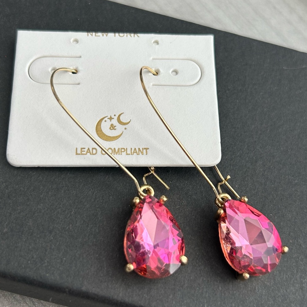 New Hot Pink Teardrop Crystal Earrings – Gold Tone Dangle